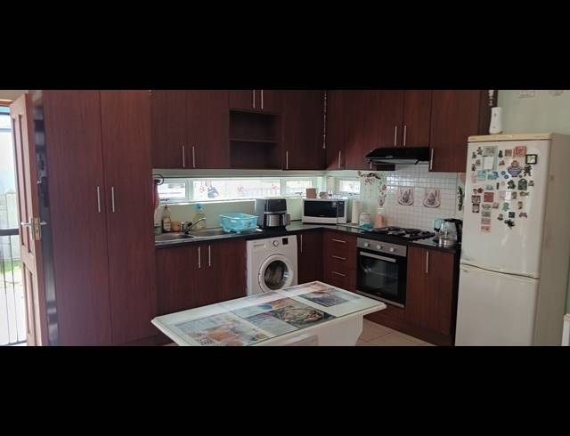 2 BEDROOM HOUSE FOR SALE IN FOUNTAINS ESTATE BUSINESS PARK